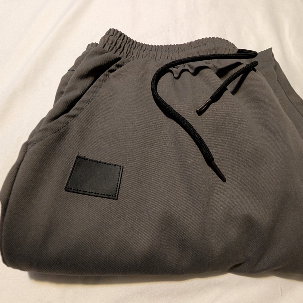 NoName Joggers x2 size large